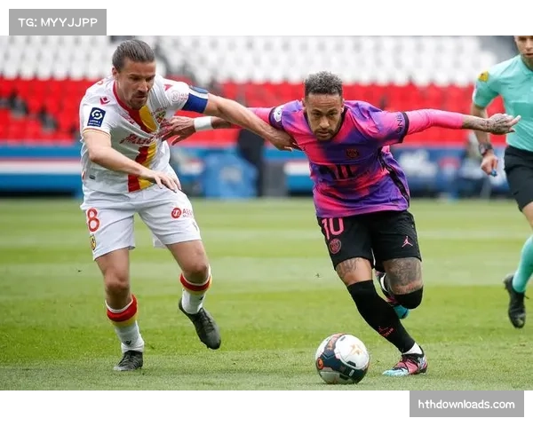 技术解析：鹰眼系统与喷雾技术普及后，法甲任意球主罚点违规现象大幅减少